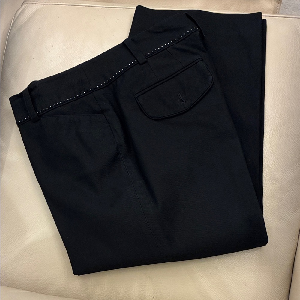 Ann Taylor fully- lined Black Capri Pants with White Stitching. Size 6.